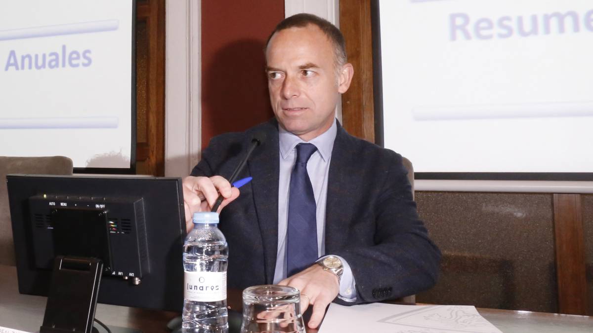 El Zaragoza presenta un ERTE y reduce el sueldo a sus jugadores