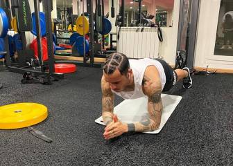 Raúl de Tomás exhibe gimnasio, ejercicios físicos y peinado