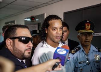 Ronaldinho sale de la cárcel