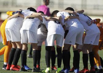 Los ojeadores del Valencia examinan a sus canteranos