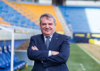 Vizcaíno se abre paso entre los históricos presidentes del Cádiz