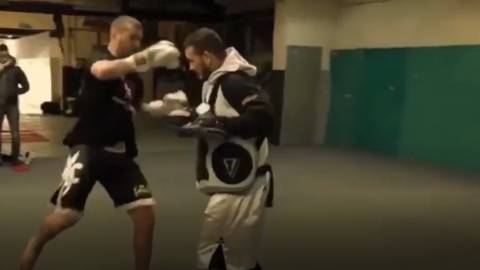 Benzema enseña su talento oculto y Twitter estalla: \