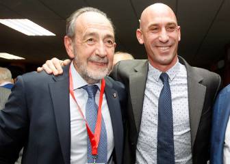 Otra de espías: la FEF censura a Paco Díez por desconfianza