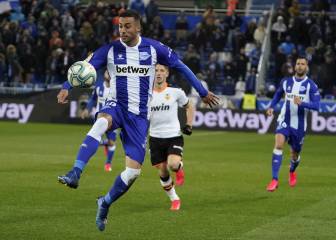 El Betis buscará financiación con Sanabria y Camarasa