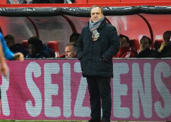 El Feyenoord renueva al entrenador Dick Advocaat por una temporada más