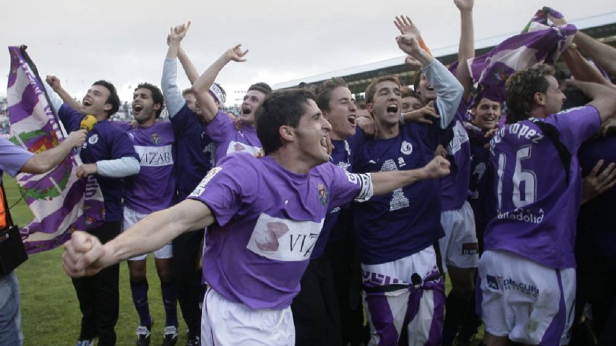 REAL VALLADOLID El ascenso del 'Real Valladolid de los récords' cumple ...