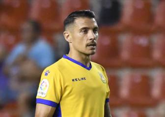 Dos alfareros superan los 100 partidos con la elástica amarilla