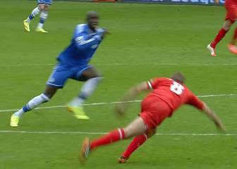 Seis años del resbalón de Gerrard con otra Premier en vilo para el Liverpool