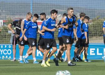 Alavés: ofrece reducir el 12 % del salario si se vuelve a jugar