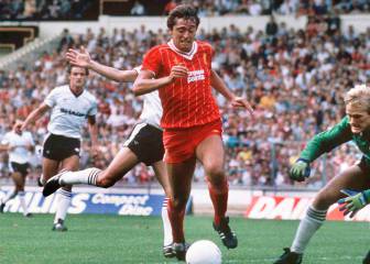 Michael Robinson: the life of a legend in pictures