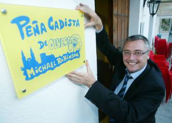 Olvera llora la pérdida de Michael Robinson