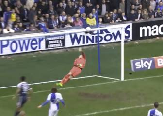 Las paradas de Ted Smith, el portero que quería Mou y que se ha retirado a los 24 años