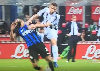 Cuanto más lo ven menos sentido le encuentran: la acción de Pjanic que debió ser roja y no lo fue