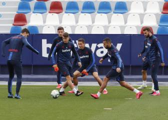 Paco López recluta a seis jugadores del filial