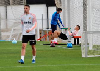 Cheryshev reaparece en el entrenamiento del Valencia