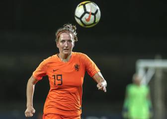 El Valencia irrumpe en el mercado con los fichajes de Salmi y Jansen, ambas del Ajax