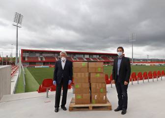 Dona 20.000 mascarillas al Ayuntamiento de Alcalá de Henares