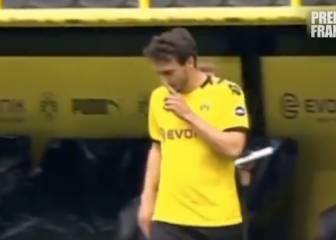 Hummels y su polémica accción en el regreso de la Bundesliga