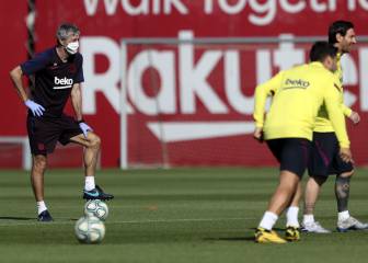 Setién incorpora juegos: el 'tres en raya' y 'la gallinita ciega'