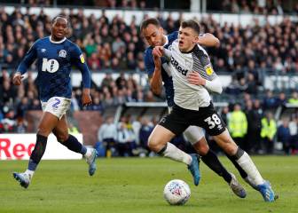 Habrá ascensos y descensos aunque se acorte la temporada en el fútbol inglés