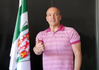 El Córdoba renueva a Juan Sabas para buscar el ascenso