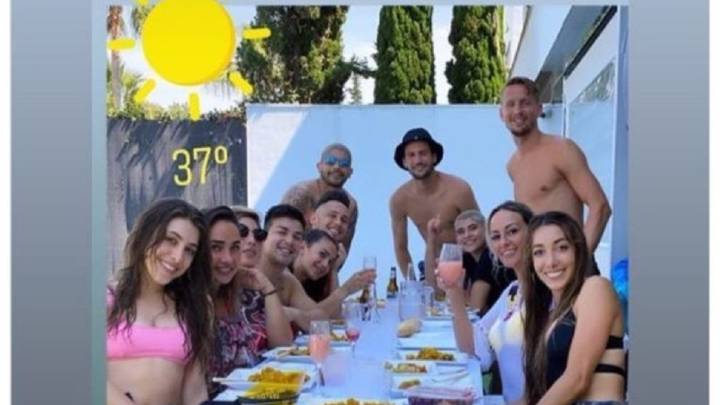 Banega, Ocampos, De Jong y Mudo Vzquez piden perdn por saltarse las normas de la desescalada