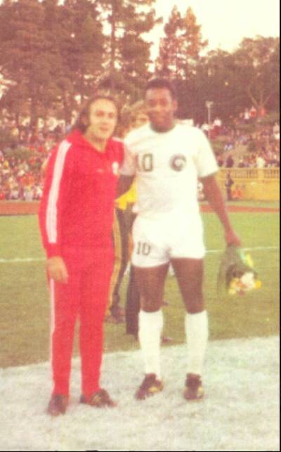 Mani Hernández y Pelé 