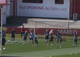 Djukic aprieta el acelerador antes de iniciar el trabajo con toda la plantilla