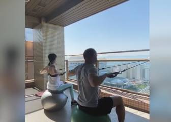 Entrenar así es otra cosa: vean las vistas que tiene Iniesta mientras hace ejercicio