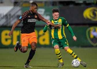 El PSV aparta a Dumfries tras ir a una protesta antirracista