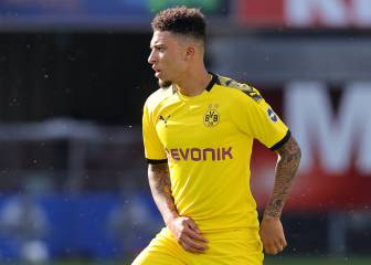 Multas a Sancho y Akanji por cortarse el pelo sin protección