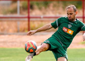 Nino, el eterno delantero, llega a los 40