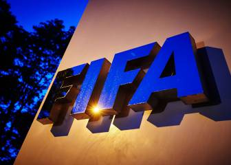 La FIFA permite inscribir jugadores en un máximo de tres clubes en la misma temporada