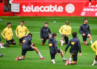 Reencuentro con el césped de El Molinón tres meses después