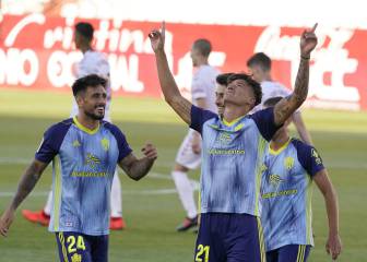 1x1 del Almería: Fernando sostiene, Muñoz crea y Darwin remacha