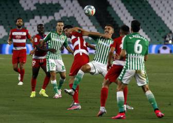 Soldado acorrala a Rubi