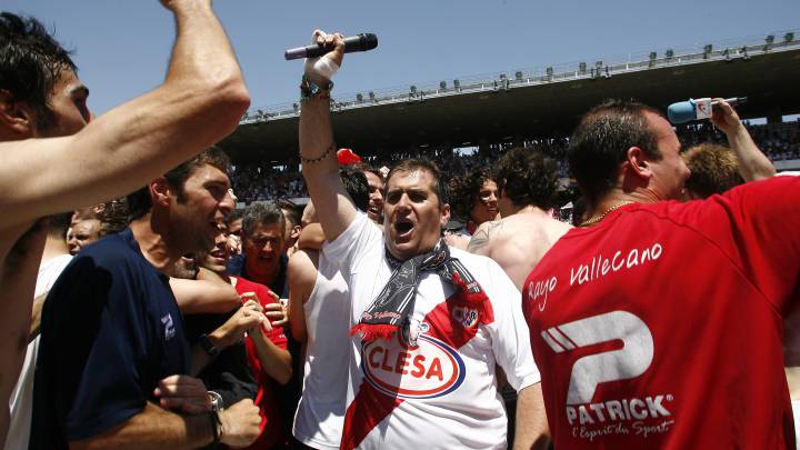 El pasado se cita en Vallecas: doce azulones llevaron La Franja