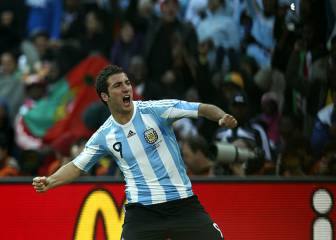 Higuaín manda saludos a Florentino tras su hat-trick