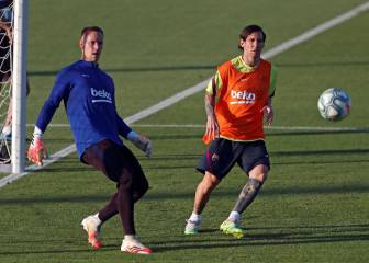 Messi reabre el Camp Nou