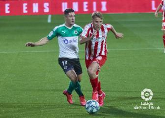 El Girona se deja dos puntos y se complica el ascenso directo