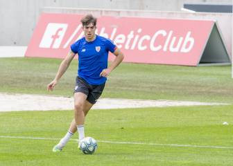 Larra regresa a la titularidad ocho meses y medio después