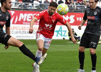 El Real Murcia ficha a Navas y Peque no seguirá