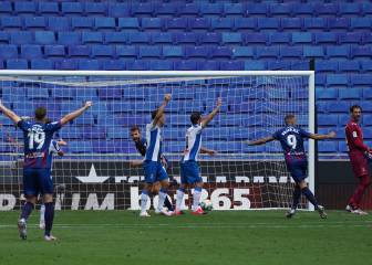 El Levante hunde al Espanyol