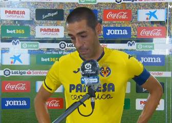Emocionante recibimiento en el vestuario del Villarreal a Bruno Soriano