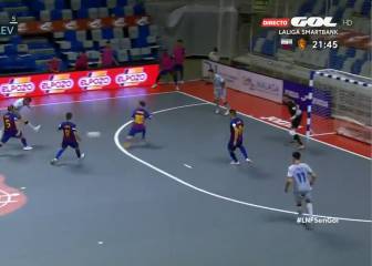 Ya es historia negra culé: el inolvidable gol del Levante para cargarse al Barça a 3