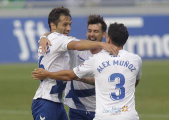 El Tenerife se acerca a la permanencia