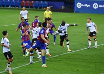 1x1 del Valencia: Autogol de Kondogbia y un equipo sin alma