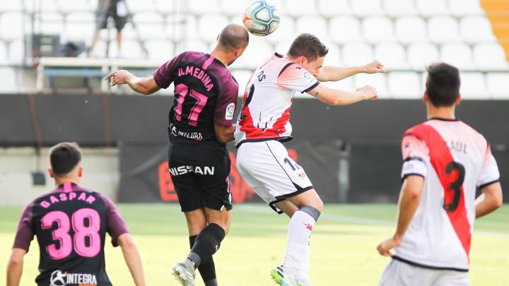 Resumen y goles del Rayo vs Sporting de la Liga SmartBank