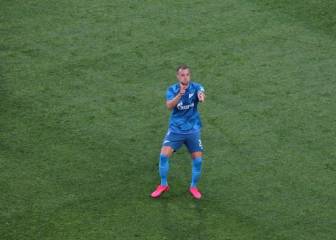 Dos penaltis de Dzyuba acercan al Zenit al título