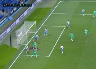 El Madrid reclama un posible penalti a Benzema